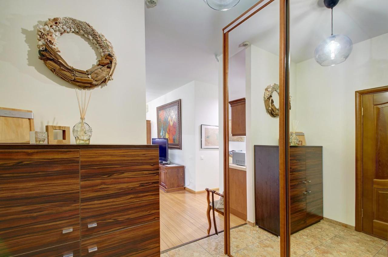 Helios 19 Luxury Vilnius Apartment Exterior photo